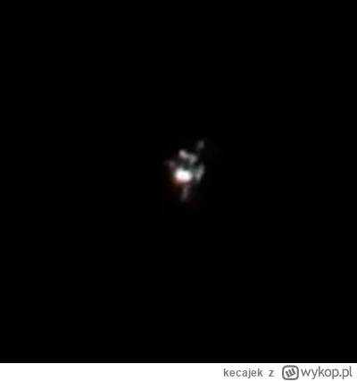 kecajek - Zdjęcie przelotu ISS nad Polską dzisiaj o 22:46. Fotka zrobiona aparatem z ...