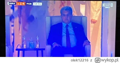 olek12216 - Laporcie aż dali na stolik lubrykant i chusteczki żeby mógł sobie zwalić ...