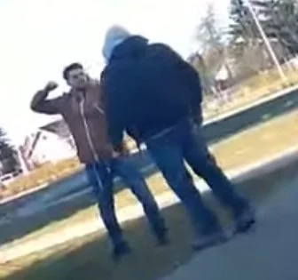 onogero - Pierwsza bitwa pod Zodiakiem!
Przeciwnicy: Oregano contra Jarek od psa Aron...