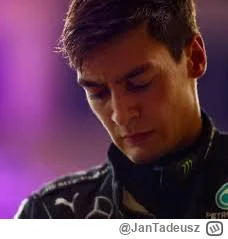 JanTadeusz - #f1 Gekon rozbił sie w każdym GP wygranym przez Sainza. #z--------------...