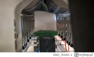 Alter_Konto - #pracbaza 
Jakby kogoś interesowało jak produkuje się ręczniki papierow...