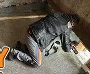 Halinek11 - #yanek przychodzi do was taki FACHURA w kroksach, w których biega po góra...