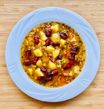 thelasttomatointhe_world - Nie ma to jak grochówka na kolację ( ͡º ͜ʖ͡º)

#gotujzwyko...