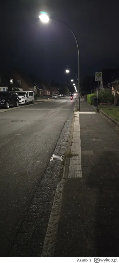 Asullo - Typowe niemieckie osiedle be like -
#przegryw