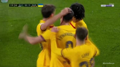 latarnikpolityczny - #mecz #golgif 

Elche v Barcelona 0 - [-1] Lewandowski