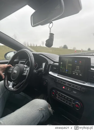 akwajuk21 - @duzy_krotki: Oski akurat prowadzi auto ale pozdrawia (✌ ﾟ ∀ ﾟ)☞