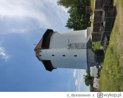 z_dystansem - Odmalowana wieżą elektrowni wodnej w Bielkowie