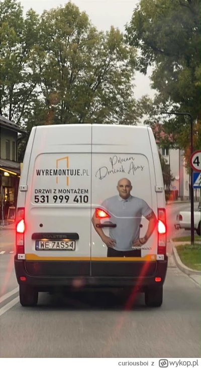 curiousboi - zamawiacie wymianę drzwi i ktoś przyjeżdża fo was takim busem, co robici...