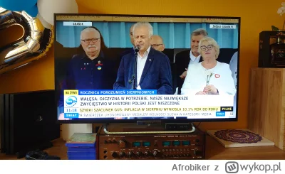 Afrobiker - właśnie oglądam Wałęsę na żywo w TVN24 z okazji rocznicy porozumień sierp...