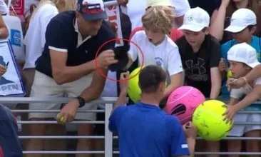 Bolxx454 - to nie był syn tego faceta jednak, tylko obcy dzieciak
 #tenis #usopen2025...