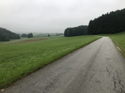 ChlopoRobotnik2137 - Wy se śpicie i pierdzicie w poduszkę a ja se jadę już 
#zlomkiem...