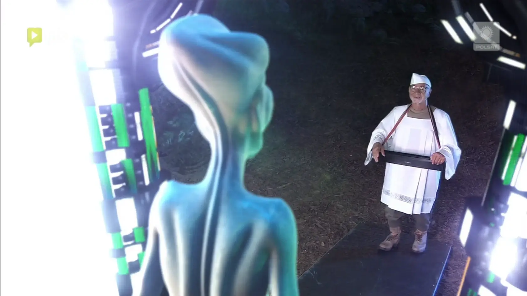 ufoLatajace - A  na reklamach przełączę sobie na bliskie spotkanie trzeciego stopnia
...