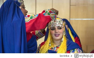 lavinka - @1001001: Pewnie chodzi o rasę. Północna Afryka to biali ludzie, u Berberów...