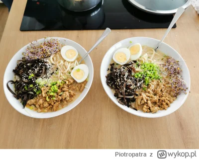 Piotropatra - Dziś ramen
#gotowanie
#gotujzwykopem
( ͡º ͜ʖ͡º)