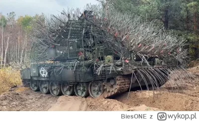 BiesONE - ruSSki mobilny śmietnik T72 na odpad genetyczny z  najnowszym typem pancerz...