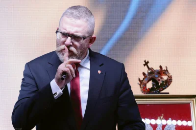 Zopyross - Widzę, że mainstream znowu przepuścił zmasowany atak na Grzegorza Brauna. ...