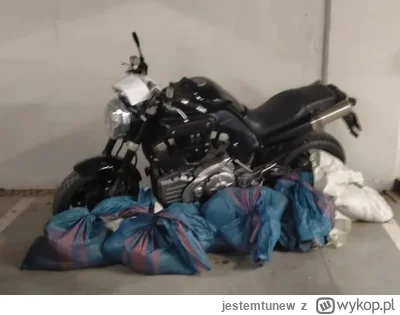 jestemtunew - Ja już moto w garażu podziemnym na Stabłowicach zabezpieczyłem, a przed...