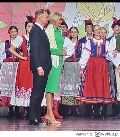 vanvolf - @Jurasik201 albo tańcować krakowiaka ( ͡° ʖ̯ ͡°)