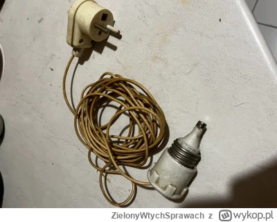 ZielonyWtychSprawach - Znalazłem taki kabel u dziadka ktoś mi powie do czego on jest?...