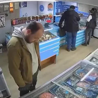 xD - w rosji to już mrożone kraby kradną w sklepach ( ͡º ͜ʖ͡º)
#ukraina #rosja