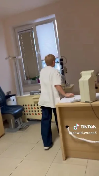 elo_kebab - Pijany programista wyjaśniony przez lekarkę xDD

Nie skumał ze to nie ta ...