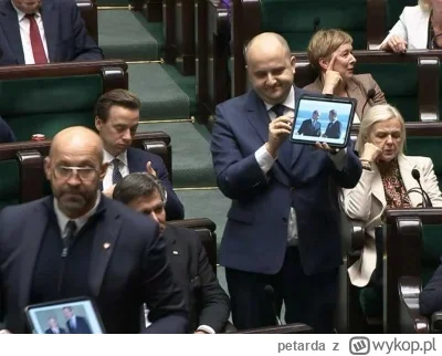 petarda - #sejm kiedy chrzestny na komunie kupił ci ipada i chwalisz się nim przed kl...