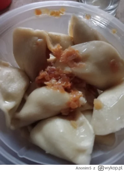 Anonim5 - #przegryw #jedzzwykopem #pierogi