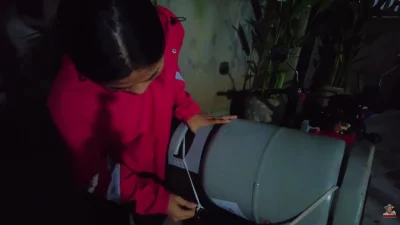 NAZWATYMCZASOWA - Cebe zmaga się z grymasami swojej dziewczyny i udziela jej reprymen...