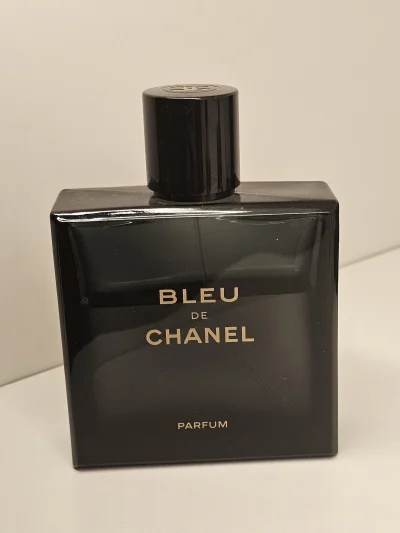 kobiaszu - @Reevder: parfum też niespecjalnie trwały i na dzień dobry wali mydłem. Ce...