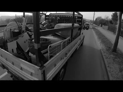 reddin - Próba zepchnięcia rowerzysty z jezdni. 

#rower #szosa #polskiedrogi #samcoh...