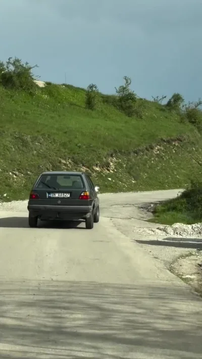 Krupier - Ale bym sobie pojechał do Bośni takiej Golfy dwójeczki pooglądać i przywieź...