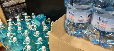 cojestkurdenocjest_kurde - Cwaniaczki z Primavery celowo zrobili butelki o pojemności...