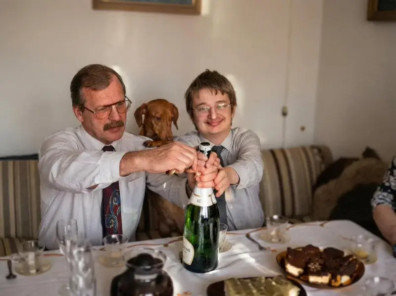 cyconiusz - @janek_kombajnista: błagam o pogrzeb kota (╯°□°）╯︵ ┻━┻

Świetny wątek, ot...