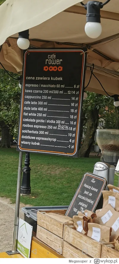 Megasuper - Flat white za 18 zł. U gościa co sprzedaje kawe na rowerze ( odpada wiele...