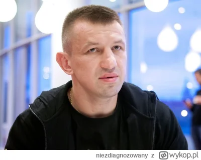 niezdiagnozowany - Podejrzewam, że Fame Fabijanski tak nie wydyma jak wydyma ich Adam...