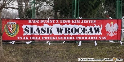 asdf44 - #mecz "kibice" z Wrocławia znów wywieszają na sektorze pewną flagę. Za takie...