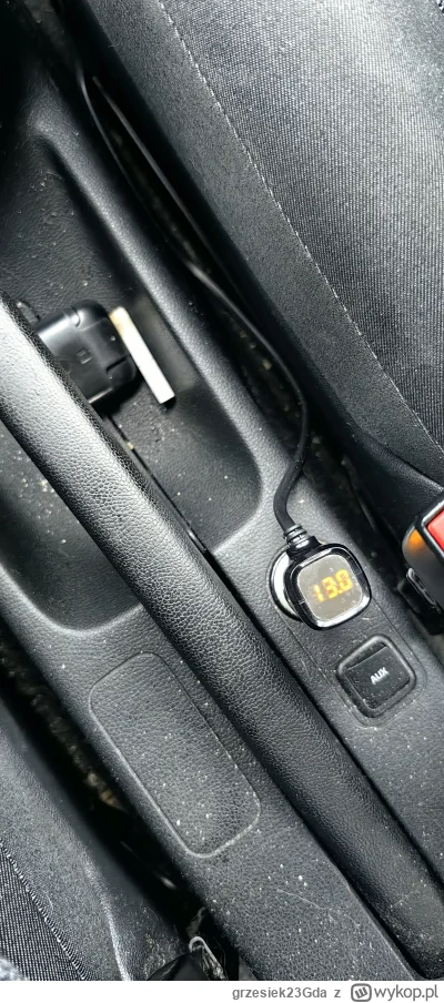 grzesiek23Gda - @modzelem  @MikrometrPiotr  tylko że z tego co widzę to napięcie spad...