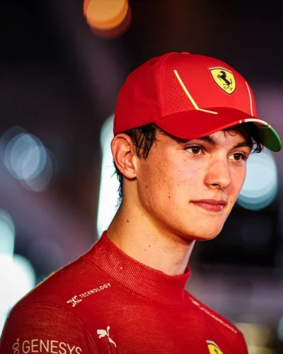 dodi-lukebakio - #f1 #teczowepaski cute boyyy :3