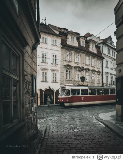 mrsopelek - Praskie zakątki, bo ja lubię takie nieoczywiste rzeczy. Mijając jedną z b...