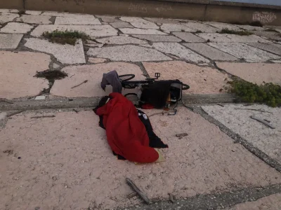 ChlopoRobotnik2137 - Nawet się wyspałem chociaż komary nad ranem gryzły , teraz prom ...