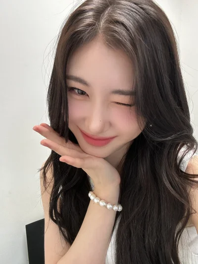 Tsuoiden - #koreanka #chaeryeong #itzy
(ⴲ﹏ⴲ)/