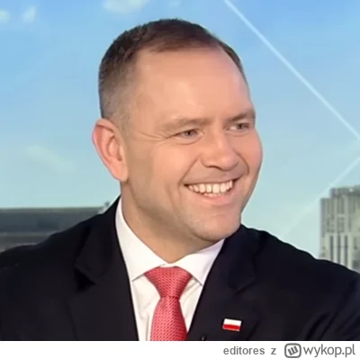 editores - @SzamanzBombasu: Ten uśmieszek pod którym ukrywa strach i panikę. Wygląda ...