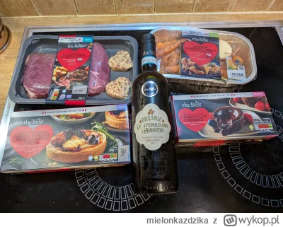 mielonkazdzika - W walentynki mamy swoj wieloletni zwyczaj.
Nie wychodzimy do restaur...