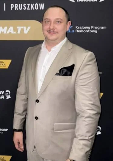 Mkpyz - @ECONOMISTE: Omar zna odpowiedź ( ͡° ͜ʖ ͡°)