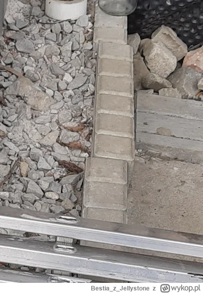 BestiazJellystone - @Wyrelworelowany: ło panie, kto to panu tak s--------ł.