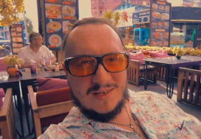 Koner1391 - @dizel81: ale ten buc jest obrzydliwy, zakolak w długich włosach