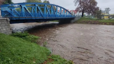 red7000 - Świdnica się trzyma. Są robione zrzuty wody.