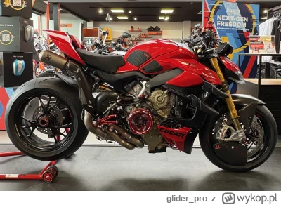 glider_pro - Nadszedł ten dzień. Pożegnałem po trzech sezonach Streetfightera V2 i pr...