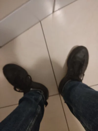 thighslapper0 - @jmuhha wzielo mnie na sranie w autobusie i faktycznie kortyzol podni...