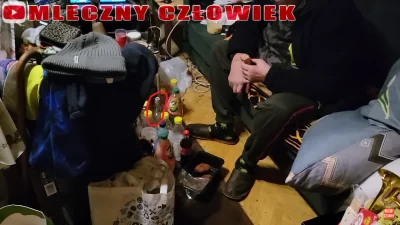 KonserwaKrakus - Knur nie pije od maleńkości a flaszka pod stołem stoi tylko dla ozdo...